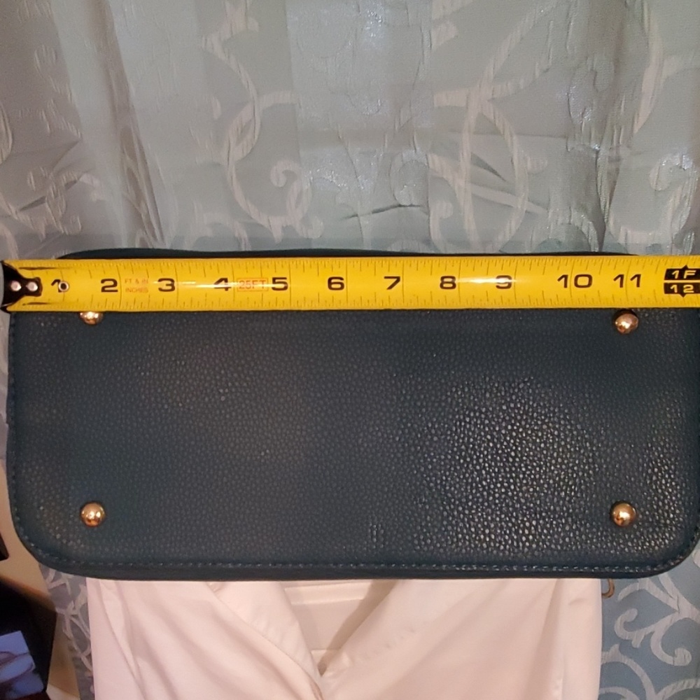 Shoulder Purse - Picture 3 of 8